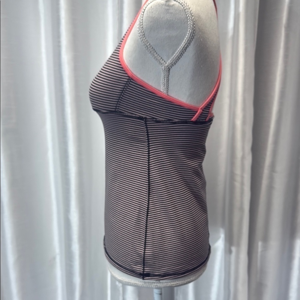 Lululemon Striped Racerback Tank Top Size 6 - Picture 4 of 8